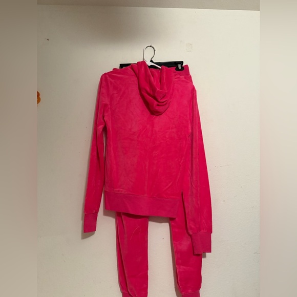Fashion Nova Hot Pink Velour Set - Picture 4 of 5